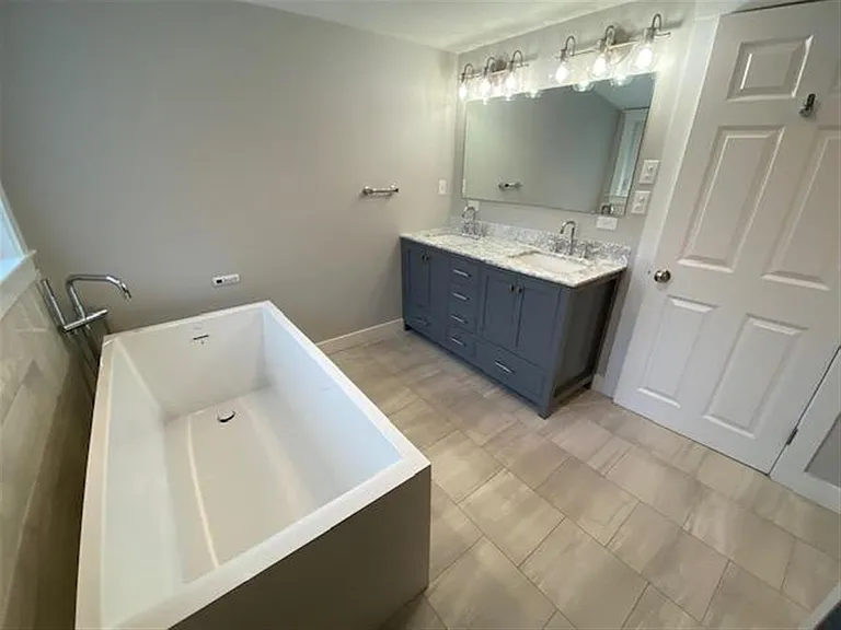 41-43 Garrison Ave #2 — Photo 29