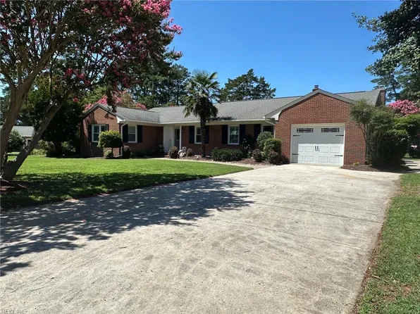 103 Beale Ave, Smithfield, VA 23430