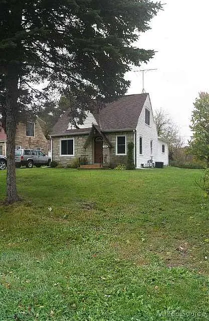3614 Saint Mary St photo 1