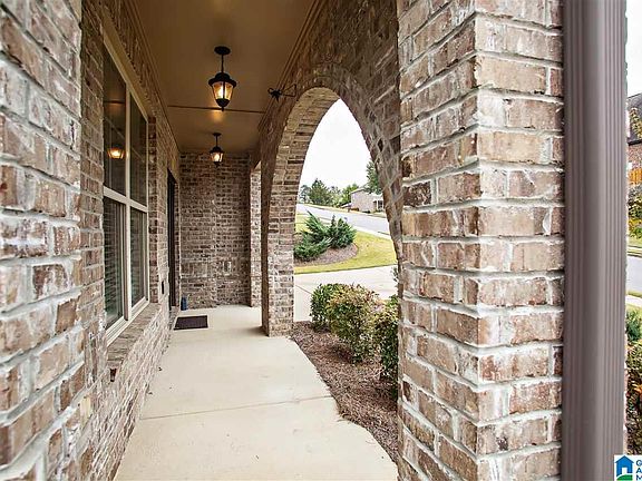 3rd image of 3820 Cotswold Dr