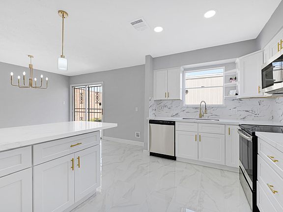 4th image of 6326 Cambridge Glen Ln