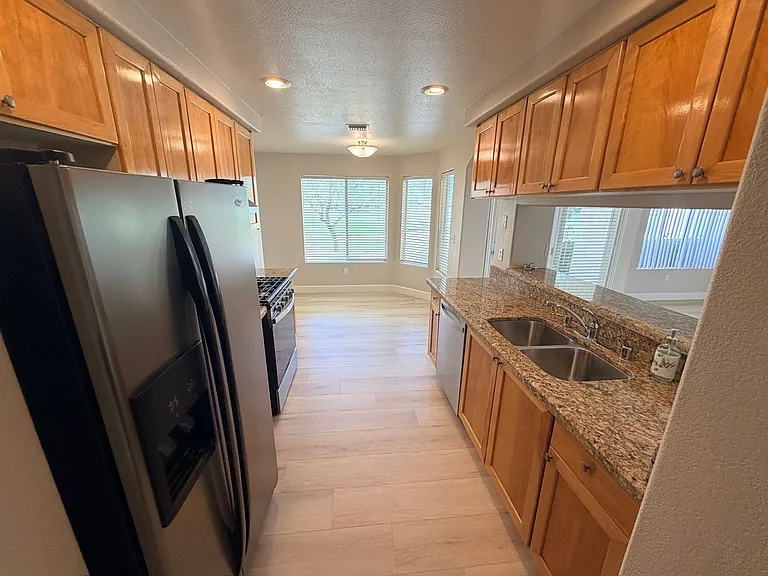 7605 Rolling View Dr #101 — Photo 13