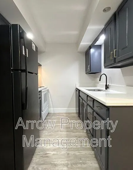 1429 N 34th St #4 — Photo 4