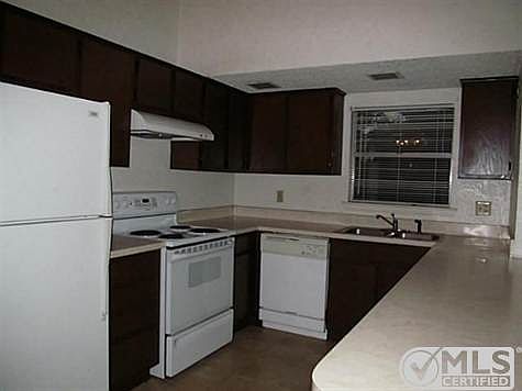 5th image of 5130 Lovell Ave