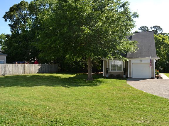 5th image of 115 Nathan Pl
