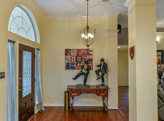 3rd image of 6009 Pinwood Cir