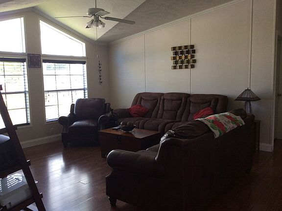 3rd image of 2501 NW 23rd St