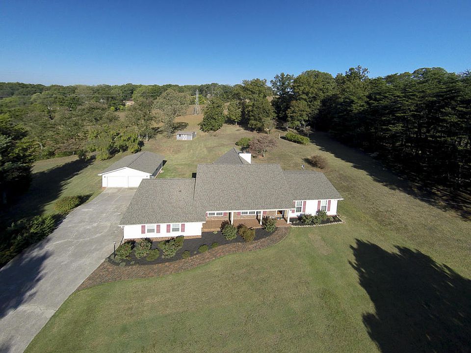 1st image of 2819 Muscadine Dr