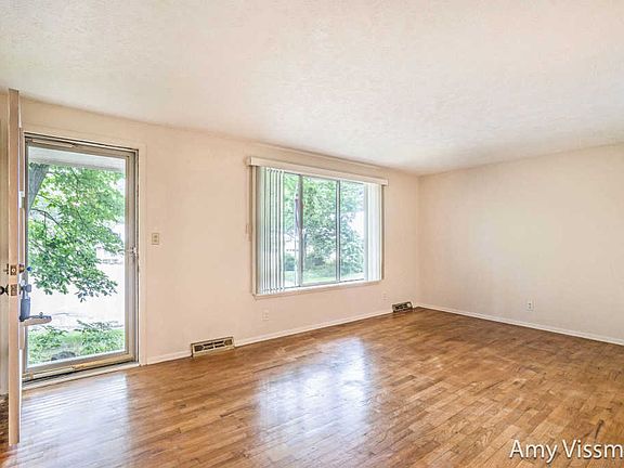 4th image of 4751 Bowdoin Pines Pl NW