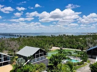 976 Sand Castle Rd, Sanibel, FL 33957