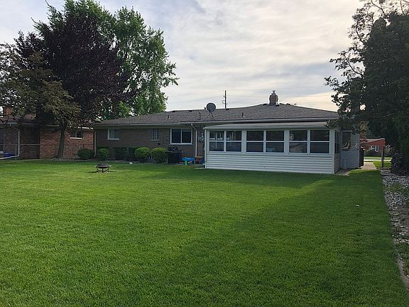 4th image of 28540 Little Mack Ave