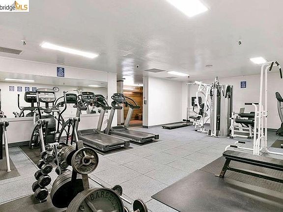 3rd image of 555 Pierce St APT 1033