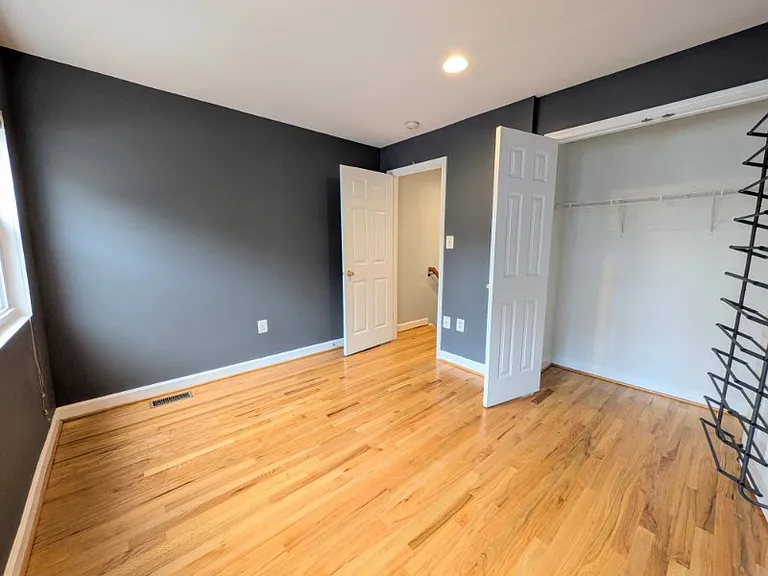 1514 Constitution Ave NE — Photo 10