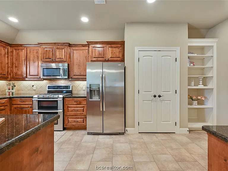 4008 Noirmont Ct — Photo 4