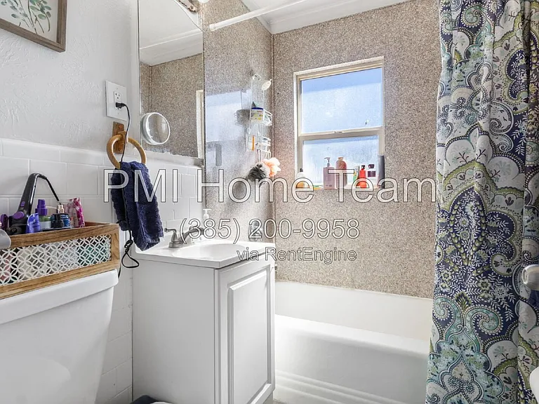 732 Campbell Hts #A — Photo 8