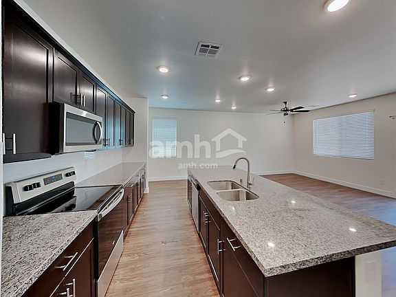 4th image of 82 Foxridge Swings Ln