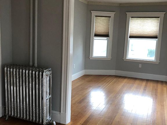 2nd image of 12 Lincoln Ave