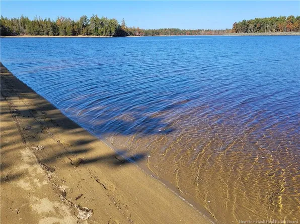 17 Jimmys Ln, Richibucto, NB E4W 0M2