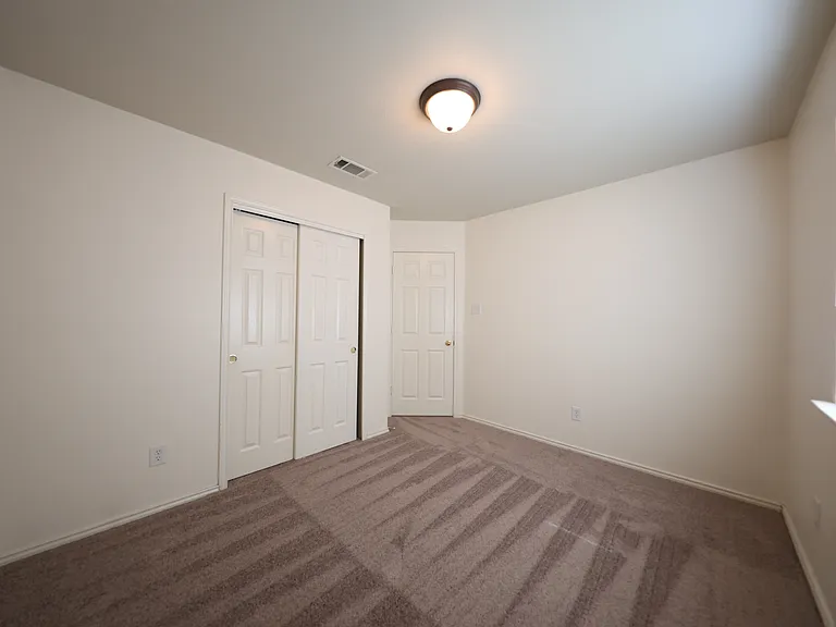 1804 Lobrecht Ct — Photo 18