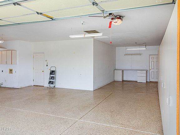 5th image of 3354 Oasis Dr