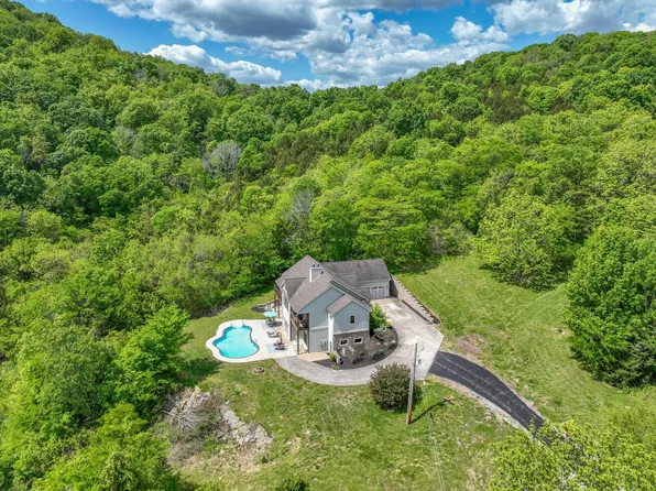 129 Lock Seven Ln, Carthage, TN 37030