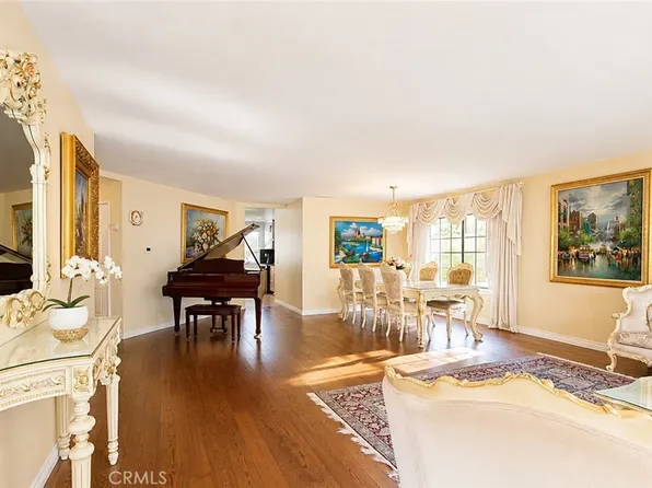 19 Tennessee, Irvine, CA 92606
