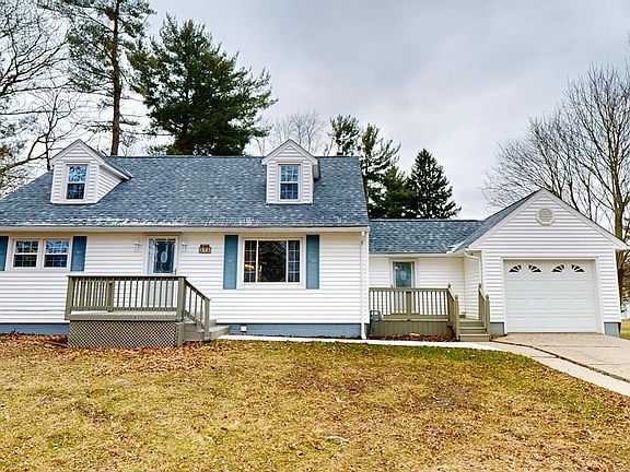 2nd image of 375 Bennett Dr