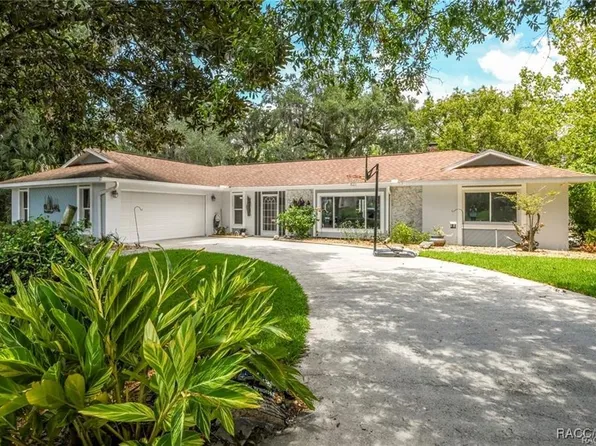 11815 W Waterway Dr, Homosassa, FL 34448