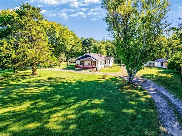 1568 Airport Rd, North Wilkesboro, NC 28659