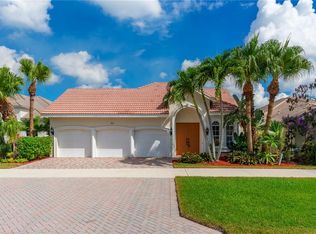 662 SW Lake Charles Cir, Port Saint Lucie, FL 34986