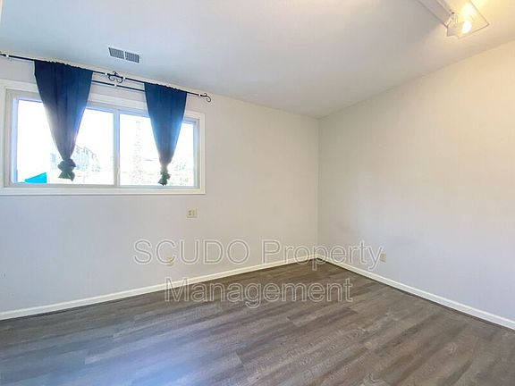 4th image of 5004 Grand Ave APT C