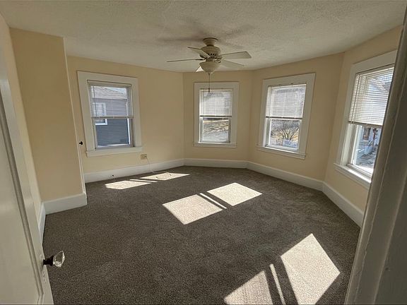4th image of 110 Ashley St #110