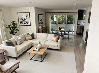 2218 N Beachwood Dr APT 201, Hollywood, CA 90068