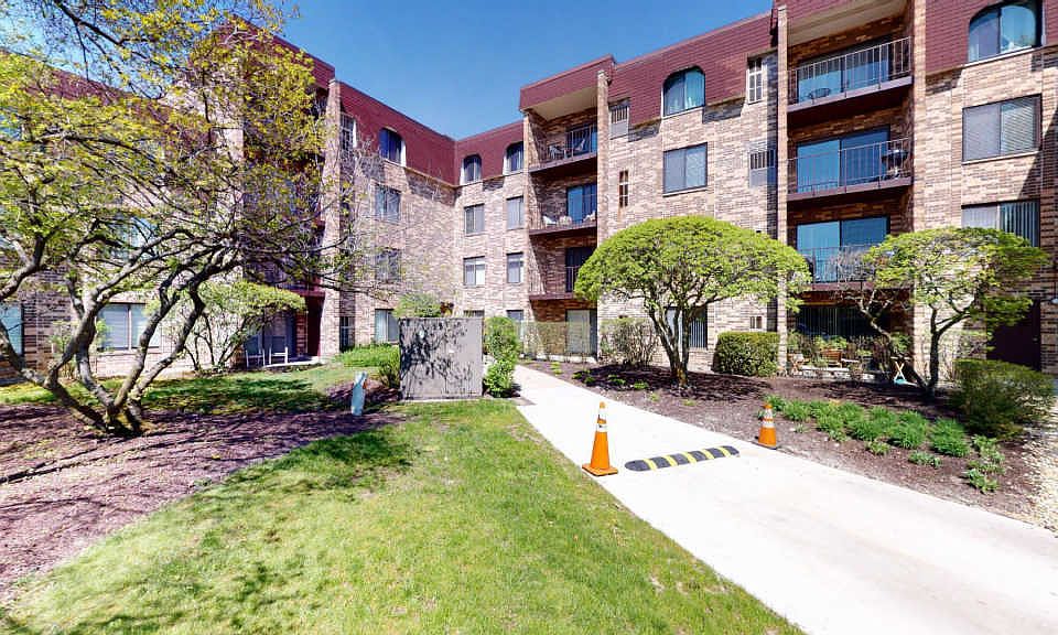 1st image of 2005 Valencia Dr APT 106D