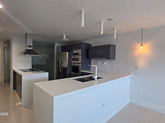 4th image of 2950 NE 188th Street #110