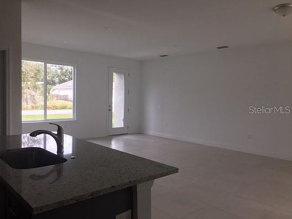 2nd image of 412 Jay Ct