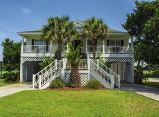 13 Battery Park Rd, Edisto Island, SC 29438