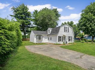 37 Highland View St, Westfield, MA 01085