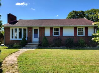 2422 New Holland Pike, Lancaster, PA 17601