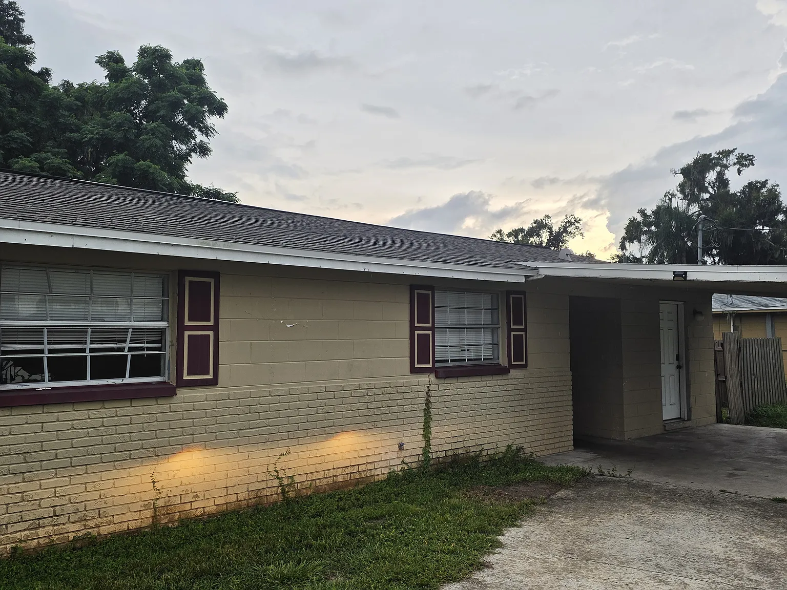 3 bed, 981 sqft, $1,800 — Photo 2