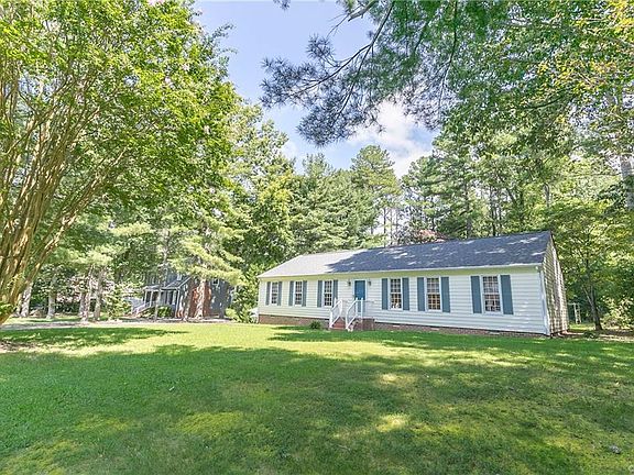 5th image of 10158 Suzanne Dr