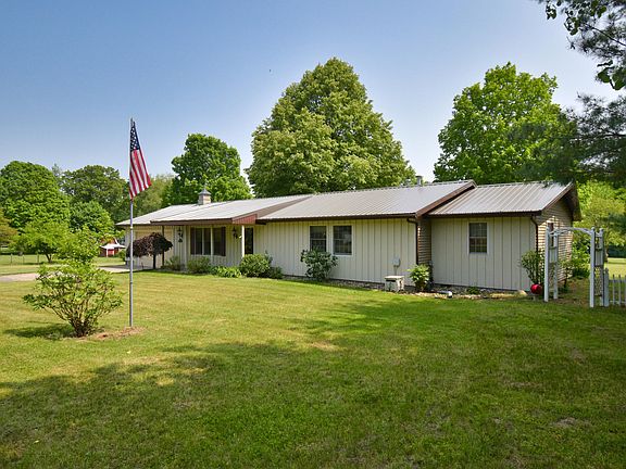 2nd image of 2626 Wilson Ln