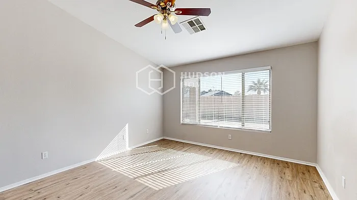 7123 N 77th Dr — Photo 15