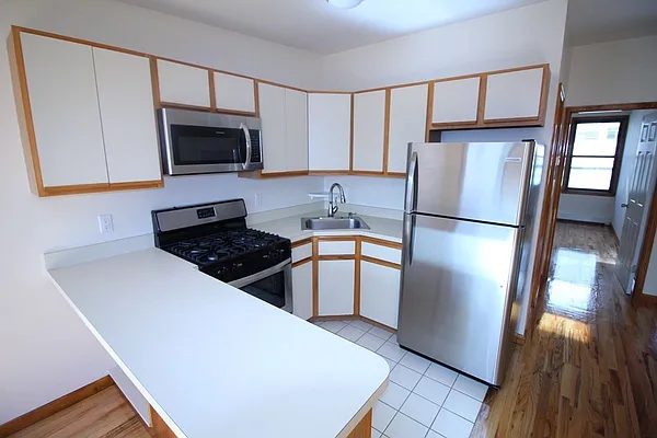 Rented by Realty Nerd | media 7