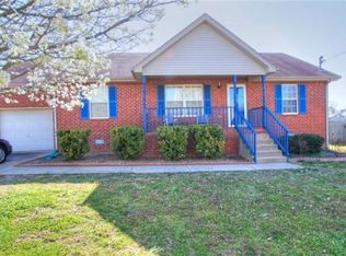621 Woodburn Dr, Smyrna, TN 37167