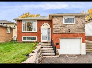 3321 Monica Dr, Mississauga, ON L4T 3E6