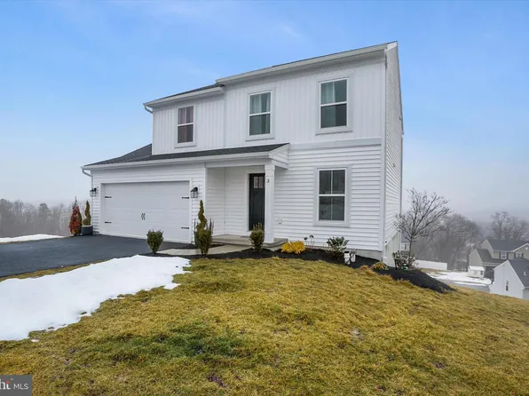 3 Hillside Vista Dr #Isa1s8, Pine Grove, PA 17963