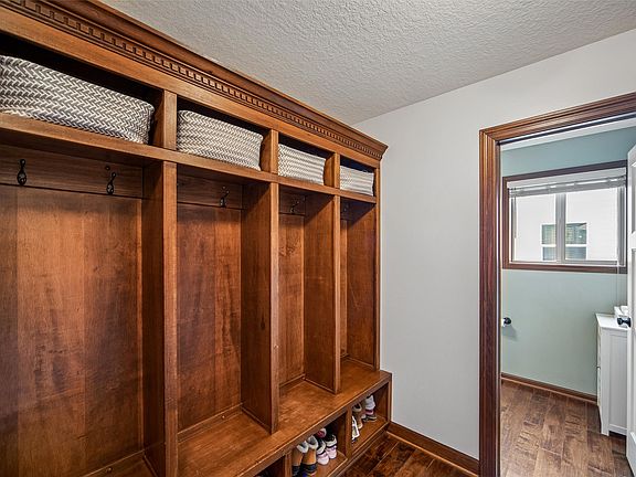 3rd image of 4008 146th St