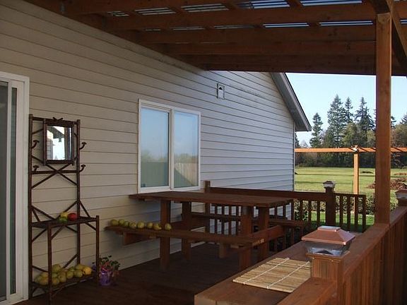 covered patio in side yard