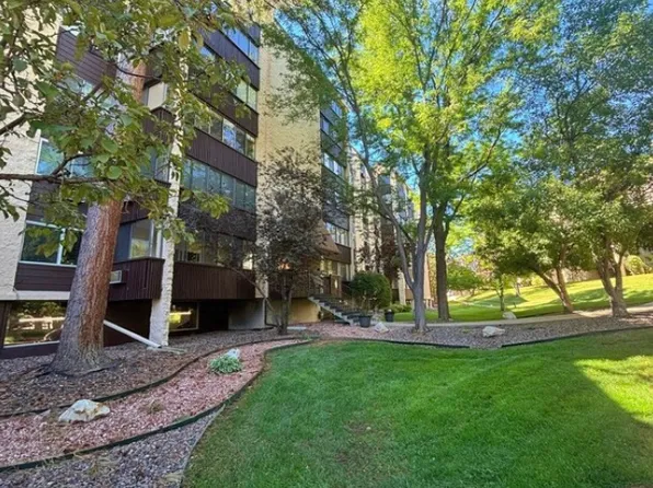 3450 S Poplar St, Denver, CO